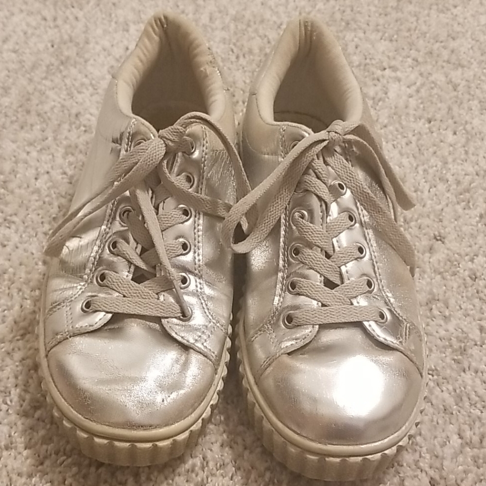 Vintage Shiny Silver Shoes